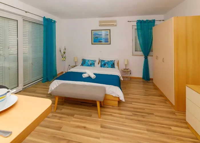 게스트하우스 Matea 3*