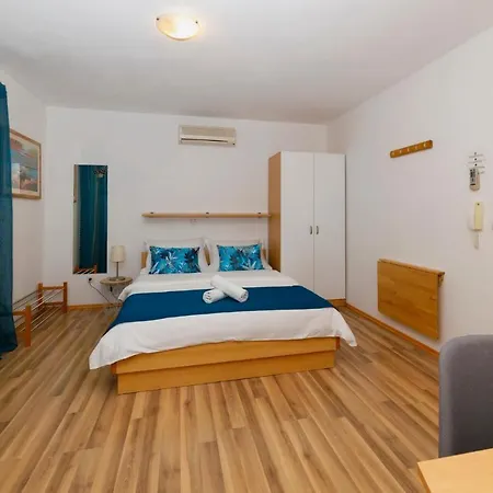 Matea Pensjonat Makarska