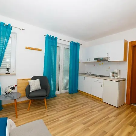 Casa de hóspedes Matea 3*