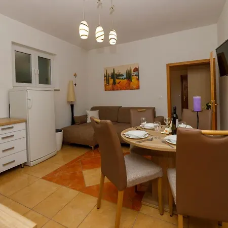 Matea 3*