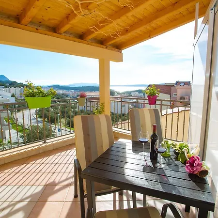 Matea 3* Makarska
