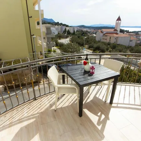 Matea Pensjonat Makarska