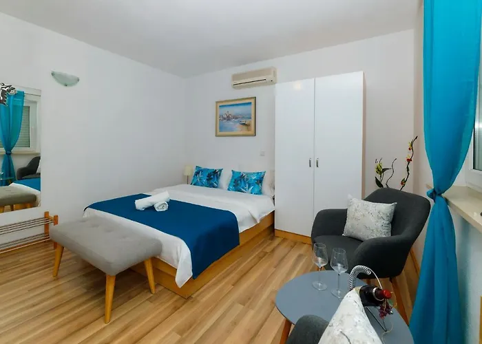 Matea 3* Makarska