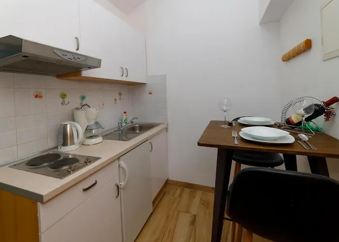 Matea 3*