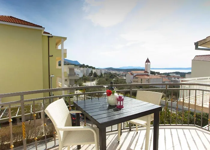 Matea 3* Makarska